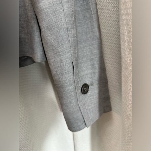 Akris punto size 10 women’s dress coat. Gray wool/elastane - Picture 7 of 7